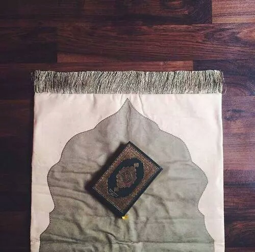 صور عرض قران كريم