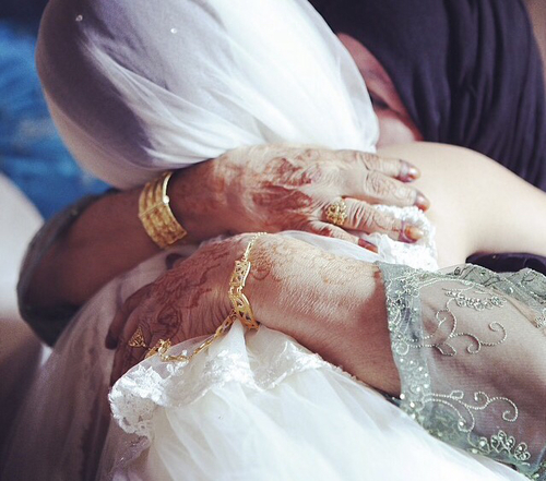 مؤثرة عن الام