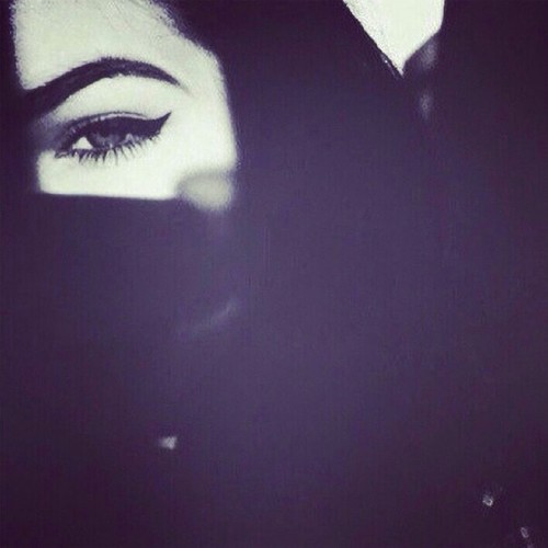 بنات حزينة