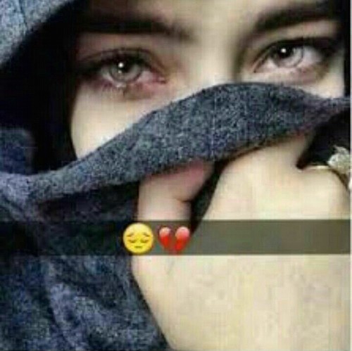 بنات حزينة