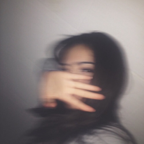حزينة 10