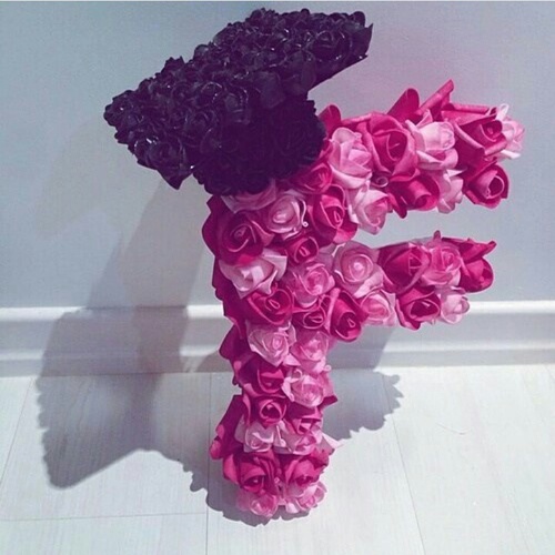 حرف f للتخرج 55