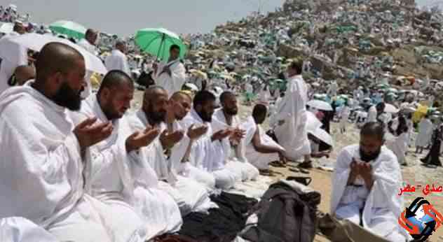 دعاء يوم عرفة مكتوب.. أفضل الأذكار وأدعية للحاج وغير الحاج 1 Arafah day prayer dua pilgrims hands raised