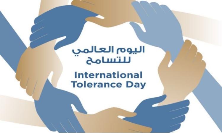 التسامح في حياتنا اليومية وأثره في بناء مجتمع متماسك 1 people shaking hands sunset peace concept