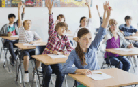 فقرة هل تعلم للإذاعة المدرسية قوية ومتنوعة وسهلة الإلقاء 1 school morning assembly microphone students